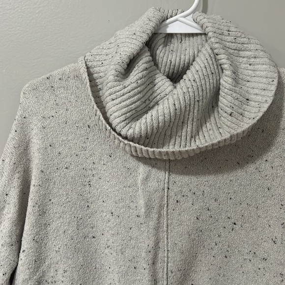 Ruby Moon Turtleneck Sweater - Picture 2 of 5